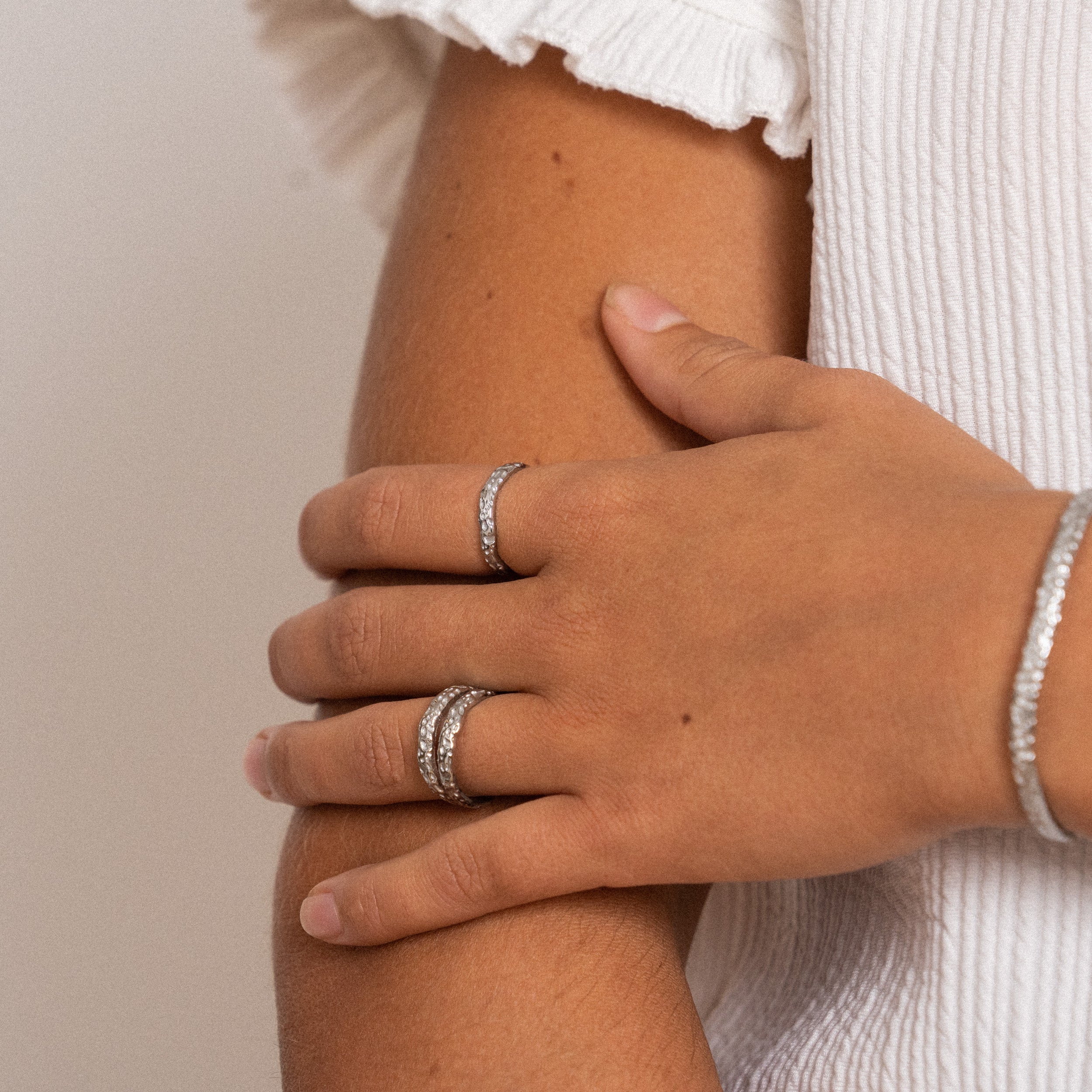 MOON JUSTERBAR TWIN RING