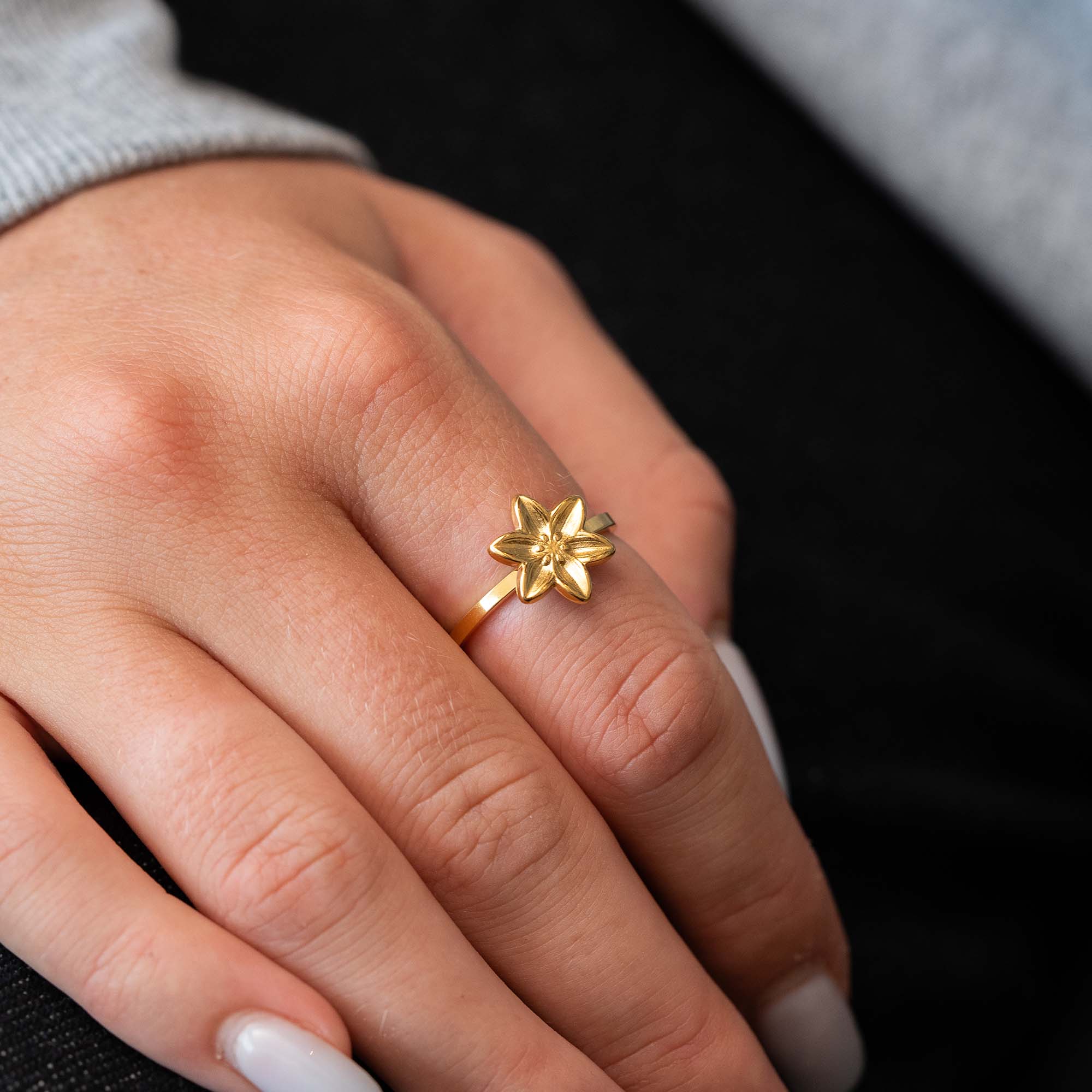 LILLA LILY JUSTERBAR RING GULD