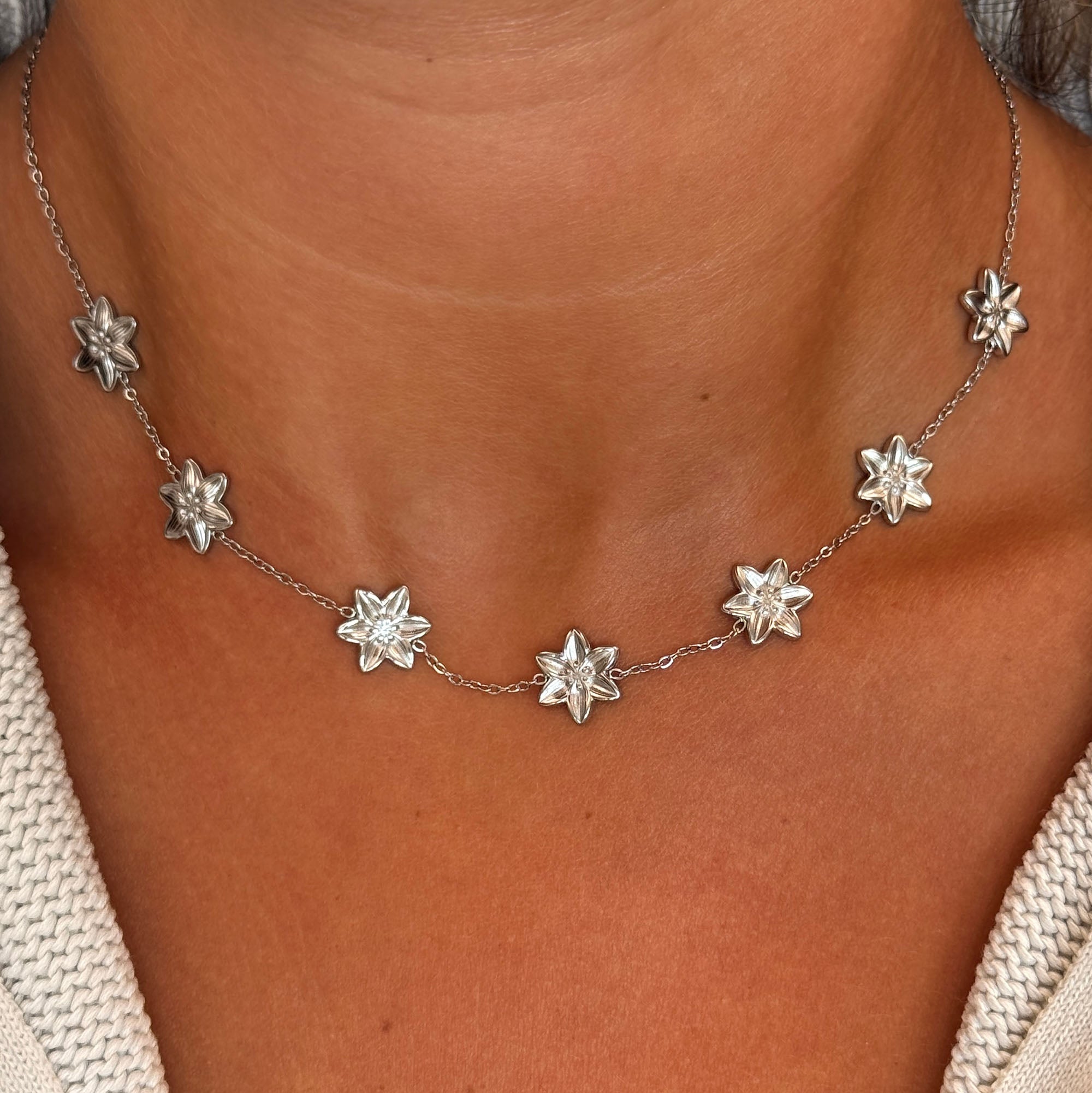 LILY HALSBAND (7 BLOMMOR)