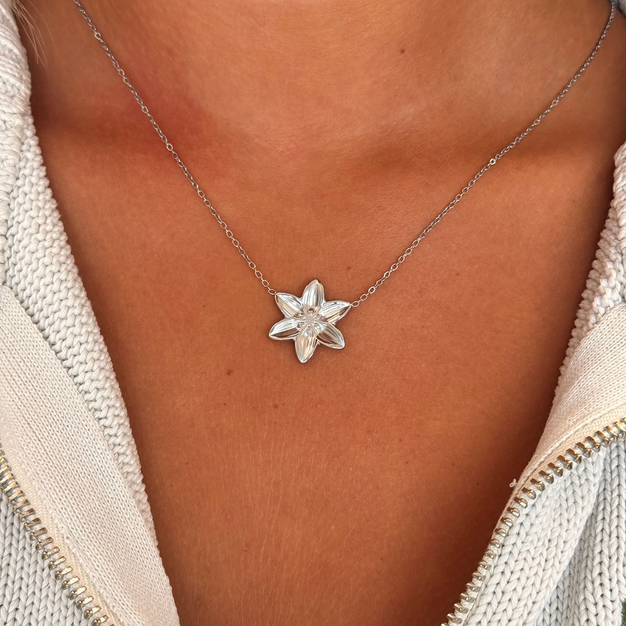 STORT LILY HALSBAND
