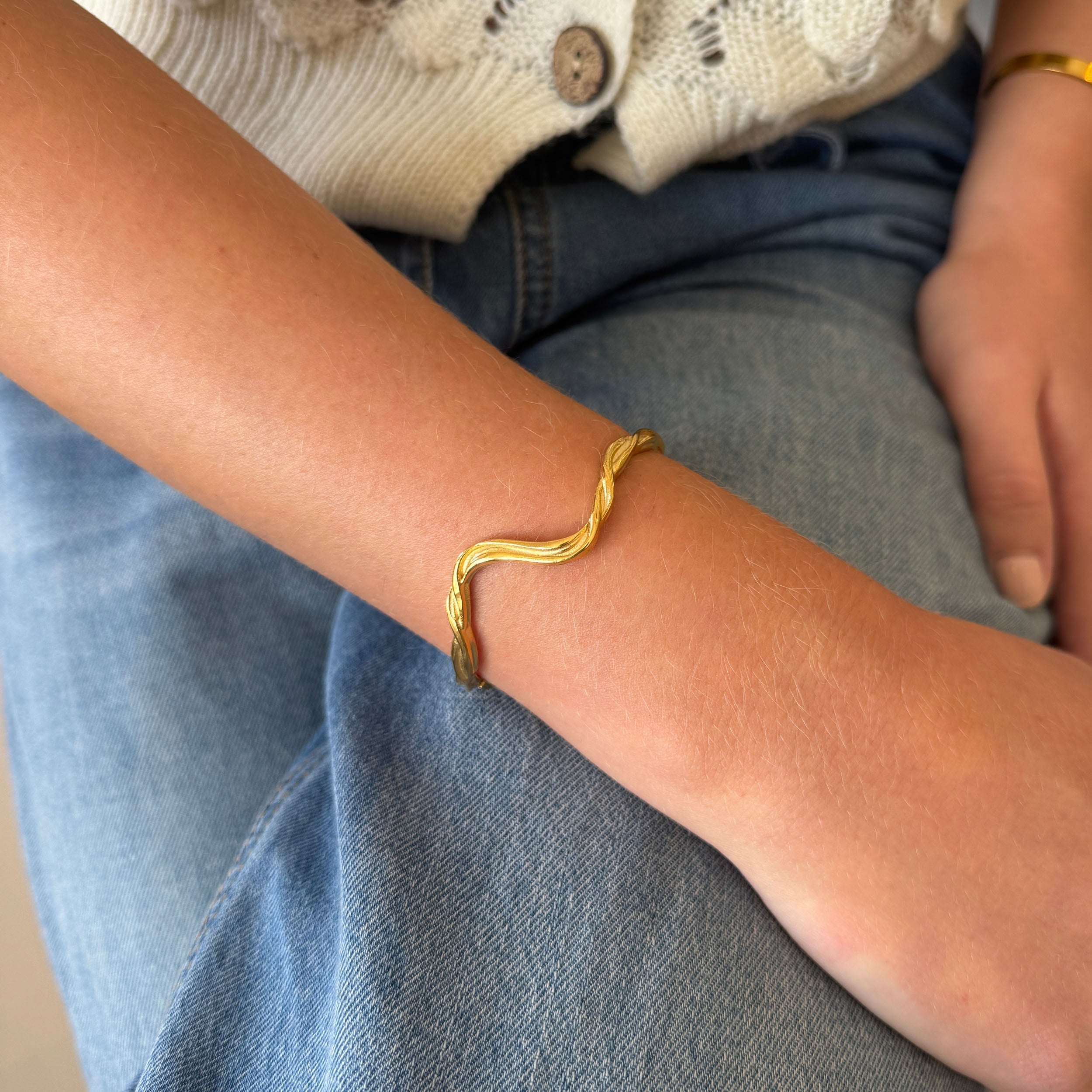 TWIST WAVES JUSTERBAR ARMBAND