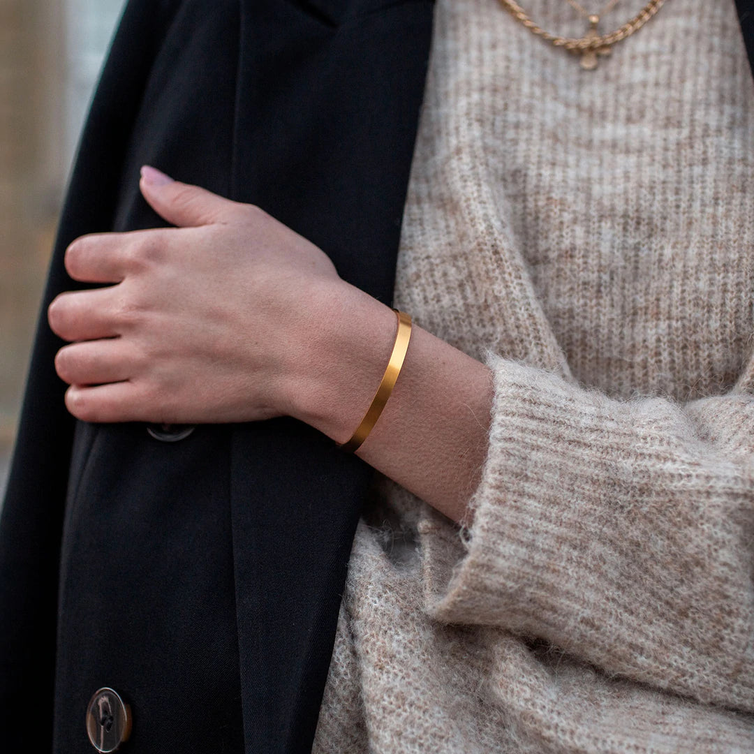 MATTE GULD